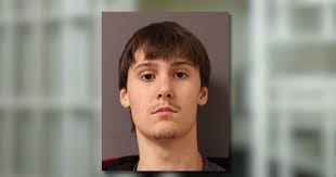 Police say an 18-year-old from metro Atlanta drove to upstate New York to  kidnap a 13-year-old girl for sex before leaving her in Virginia:  https://2wsb.tv/4jusIGg