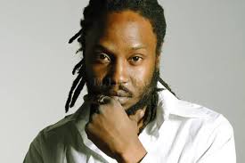 Lyricson y Sonen Raíz unidos por el reggae