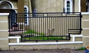 25+ contoh model pintu besi rumah minimalis modern terbaru — model desain pintu besi dengan model lipat dan geser untuk rumah minimalis modern terbaru beserta contoh gambar lengkap. Model Pagar Rumah Minimalis Dari Tembok Dan Besi Arsitektur Rumah Minimalis Minimalis