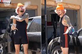 UFC's Sean O'Malley casually asks Dominick Cruz: 'Who's a bigger fight than me right now?' - Yahoo Sports