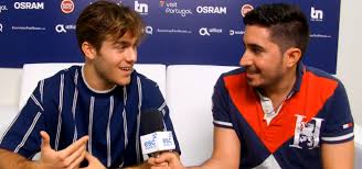 The engineer is sören von malmborg and the track is published by ten songs. Benjamin Ingrosso I M Trying To Have Fun On Stage Escbubble