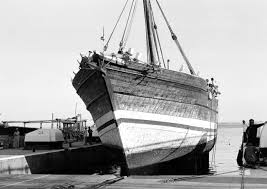 سفن الإمارات أمجاد بحرية سطرتها الأشرعة فكر وفن شرق وغرب البيان