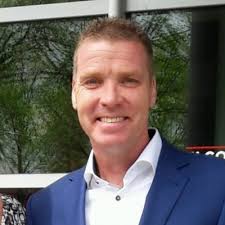 Wie wat te vieren heeft trakteert 😁