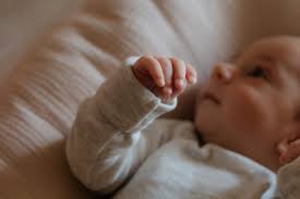 I'm looking to talk and connect with retired, elderly midwives if anyone  can help me please? I'm creating an exhibition of home birth stories and I  want to create a record of