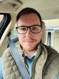 Paul Earles's Instagram, Twitter & Facebook