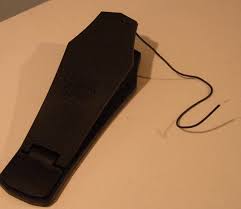 Replace A Guitar Hero / Rock Band Kick Peddle Cable : 7 Steps -  Instructables