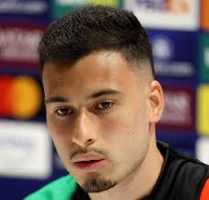 If Arsenal were to sign ONE more player. Who would you want it to be? 🤔