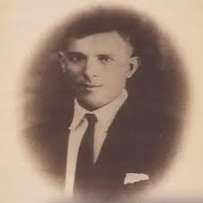 Identifying people in old photo