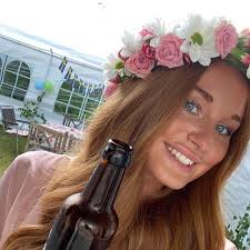 MOLLY ADAM (@mollyadam) • Instagram photos and videos