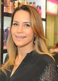 Via Paris e Senscience promovem tarde de beleza