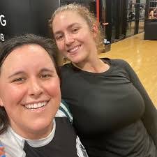 Leann Cameron's Instagram, Twitter & Facebook