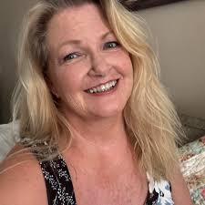 Looking for someone to help me with “Barbie blonde” hair. I have mousy  brown hair that lifts easily but want someone to help with the upkeep of it  all. Please list your