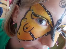 Schmetterling schminken mit kiomi kids kinderschminken anleitung. Schminke Gelber Schmetterling Lilys Kreativblog