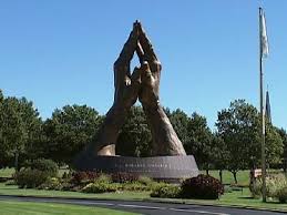 Oral roberts university (oru)—located in tulsa, oklahoma—is an interdenominational christian liberal arts university founded in 1963 by evangelist oral roberts. Oral Roberts University