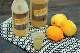 Limoncello Maison Liqueur De Citron Recette A Base D Alcool Pour Fruits Alcool Pour Fruits Limoncello Maison Et Liqueur De Citron