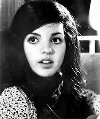 Who Recognizes this Future Academy Award winning actress? She's a Baby  Boomer who grew up in the 1950's and 60's. She made her Broadway debut in  the 1968 musical, Hair. and her