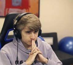 Grayson, better known online as purpled, is a popular youtuber who is friends with the dream team. Purpled Dream Team Wiki Fandom