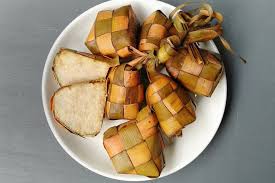 Tingkat keasaman yang tinggi dapat memberikan pengaruh pada lambung. Ketupat Baru Semalam Masak Dah Basi Ini 6 Tips Masak Ketupat Agar Lembut Tahan Lama
