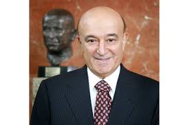 Hangi sanatçı hangi ünlü hangi takımlı diye aramaya gerek yok hepsi burada. Zenginlerin Tuttugu Takimlar Turkiye Nin Milyarderleri Hangi Takimi Tutuyor Is Yasam Haberleri