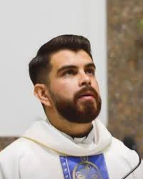La llegada del Padre Fernando Florentín a la parroquia San Antonio de  Concepción ha causado un verdadero revuelo entre los feligreses. Este joven  sacerdote de 30 años, oriundo de Tobatí, ha conquistado