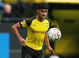 كشف لوكا كيليان، أول لاعب ألماني من الدرجة الأولى أصيب بفيروس كورونا، بأنه شعر بالخوف في بادىء الأمر قبل أن يتعافى كليا. Ø§Ù„ÙƒØ±Ø¯ÙŠ Ù…Ø­Ù…ÙˆØ¯ Ø¯Ø§ÙˆÙˆØ¯ ÙŠØ±ÙØ¶ Ø³ÙˆØ±ÙŠØ§ Ø£Ø´Ø¹Ø± Ø£Ù†Ù†ÙŠ Ø£Ù„Ù…Ø§Ù†ÙŠ