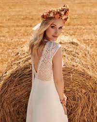 Darunter moderne brautkleider, die gegenwärtige brautmodentrends widerspiegeln. Boho Brautkleider Im La Donna Hochzeitsatelier