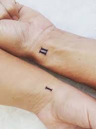 Date un'occhiata alle nostre proposte e lasciatevi ispirare! Tatuaggio Fratello E Sorella 30 Foto Idee Per Categoria E Guida Alla Scelta