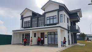 This place is situated in johor, malaysia, its geographical coordinates are 1° 28' 0 north, 103° 53' 0 east and its original name (with diacritics) is pasir gudang. Secrets Out A Private Walk At Mahsing Meridin East S Jasmine The Iskandarian