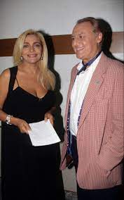 Puntata scoppiettante a domenica in: Mara Venier L Amore Con Renzo Arbore A Domenica In E Tutte Le Altre Storie