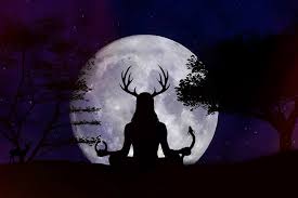 Start with an f/11 for the bright moon and reduce as the moon's surface darkens. July 2020 Full Buck Moon Healing Old Wounds The Gypsy Thread