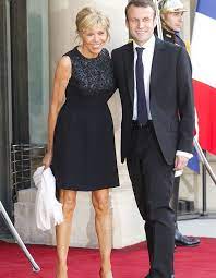 L'ancien conseiller d'emmanuel macron, isamël emelien évoque ses rapports. Emmanuel Et Brigitte Macron Fetent Leurs Dix Ans De Mariage Elle