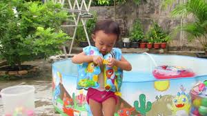 Kolam Renang Plastik Tanpa Pompa Cara Pasang Pelampung Berenang Anak Youtube