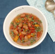 Leftovers can be cooked with rice and served with a tangy green salad or tossed with a. Italian Slow Cooker Cranberry Bean Soup With Greens