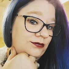 Caitlin Yoder's Instagram, Twitter & Facebook