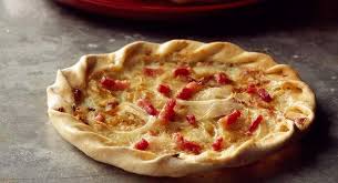 Nos Tartes Salees Ultra Gourmandes Pour Rechauffer L Hiver Recette Tarte Flambee Tarte Salee Recette Facile