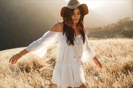 A fashion style that consists of lots of ruffles, hearts, flowers, bows, ribbons, hairbands, and bracelets is the girly fashion style. Fashion Styles 25 Types Of Clothing Styles