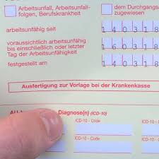 Ab dem dritten krankheitstag muss dem arbeitgeber im krankheitsfall eine krankschreibung vorliegen. Krankmeldung Arbeit Krank Arbeitgeber Bescheinigung