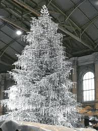 Christmas Tree Shop Icicle Lights Swarovski Crystal Christmas Tree This Is In Austria I Saw Thi Crystal Christmas Tree Beautiful Christmas Trees Christmas Tree