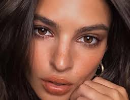 Top 5+5 of 2021: Makeup trends