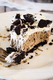 Oreo Pie Is An Easy No Bake Dessert Recipe Using Vanilla Instant Pudding And A Store Bought Oreo Crust The Creamy Easy No Bake Desserts Oreo Pie Oreo Dessert