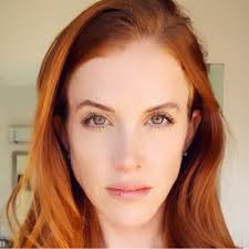 Michelle Easter (@MichelleEaster)