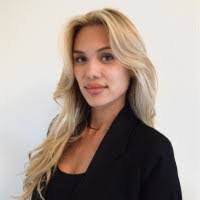 Michelle Hamburg's Instagram, Twitter & Facebook