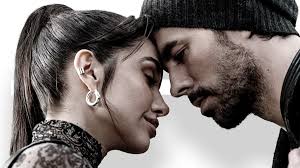 Enrique Iglesias lanza video de su mas reciente sencillo Así es la vida  junto a Maria Becerra - CTVLA