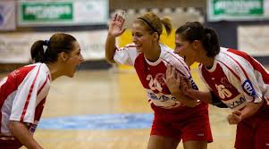 Szabina tápai was born on january 30, 1986 in kiskunhalas, hungary. Tapai Szabina Vegzettsege Lazban Tartja Az Embereket Nlc