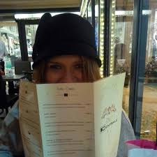 Deborah Conti (@piciabombi)