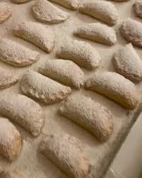 Cuccidati, also known as sicilian fig cookies are traditionally served during the holidays, but certainly can be enjoyed year round. Da Vito Cucina Italiana E Pasta Manifattura Videos Facebook