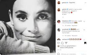 Cabelo preto com mechas loiras temas para aniversario de 1 ano parabens vovó pelo seu aniversario regina duarte é filha de lima duarte. Gabriela Duarte Faz Homenagem Para A Mae Regina Duarte Marcia Piovesan