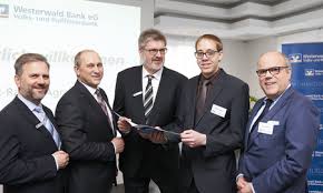 Sie wollen auch auf eigenen beinen stehen? Agrar Fruhstuck Der Westerwald Bank Kreditvergabe Benotigt Vertrauen Und Transparenz Ak Kurier De