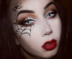 Spider Queen For Halloween Instagram Daiana Kir Halloween Schminken Spinnennetz Schminken Halloween Halloween Schminkideen
