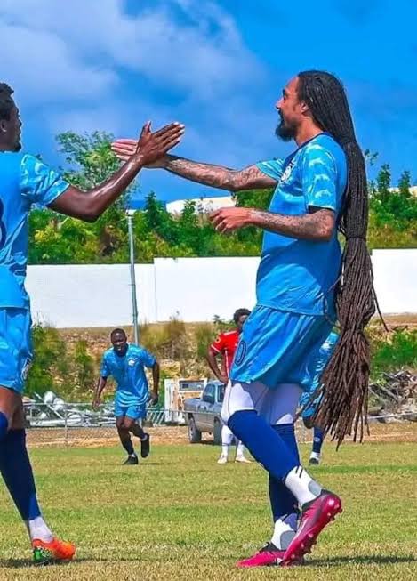 Aedon Scipio the footballer with the longest hair! 😬 #AedonScipio |